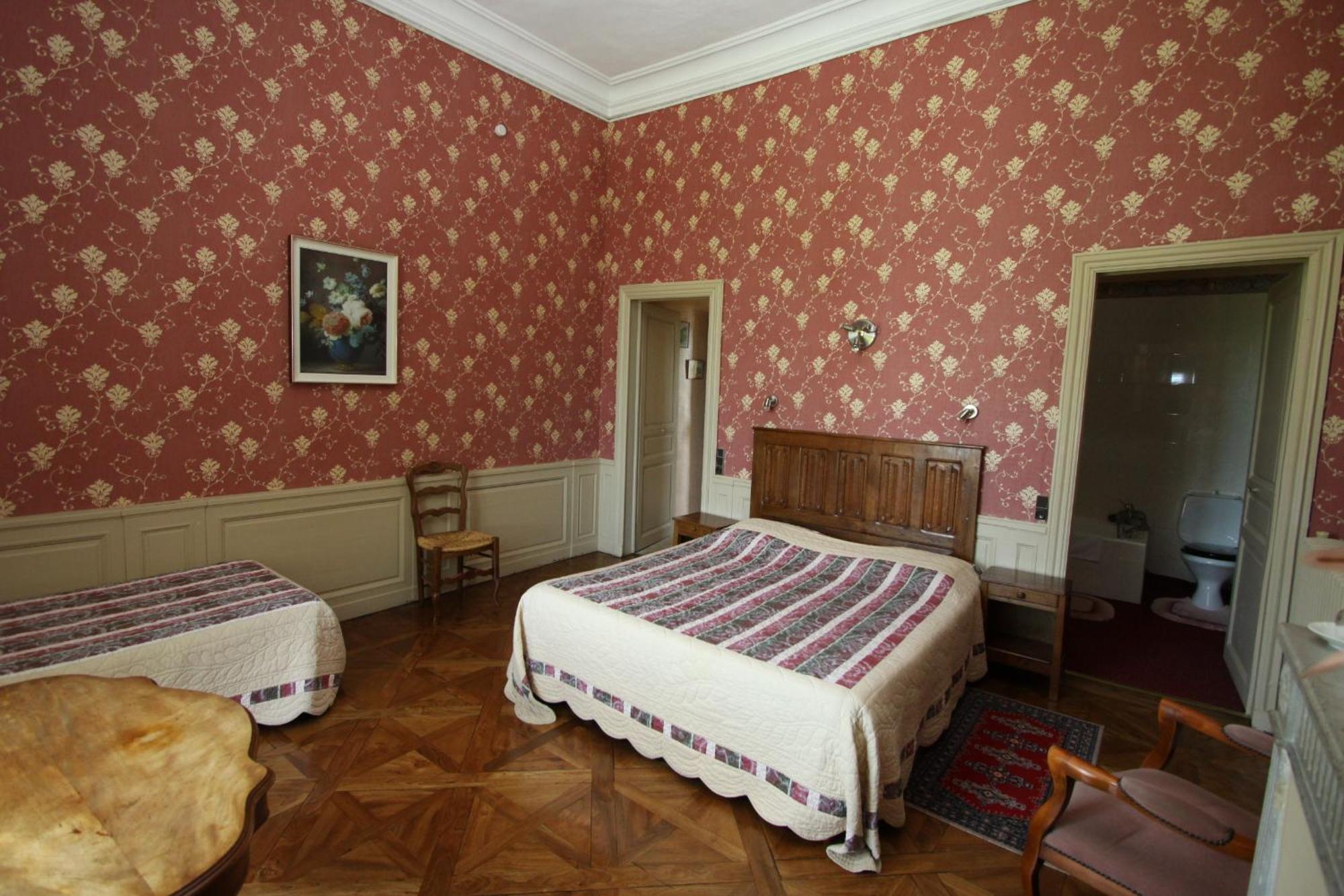 Chateau De Bed & Breakfast