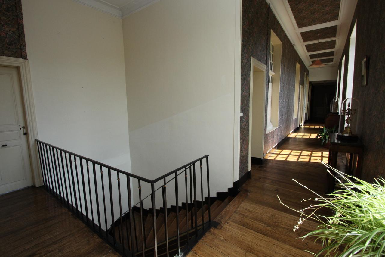 Chateau De Bed & Breakfast Vouilly
